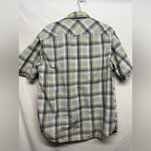 Men’s Columbia Omni-Shade Sun Protection Vented Button-Up Shirt - Size‎ Medium - Picture 2 of 16